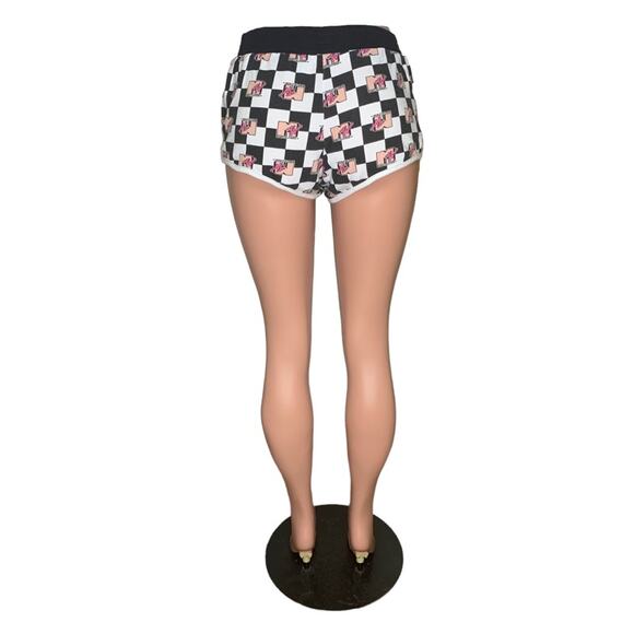 M TV Graphic Plaid Logo Shorts Size L Black and White - Picture 5 of 7